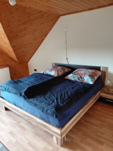 Schlafzimmer 1 mit 180cm Bett