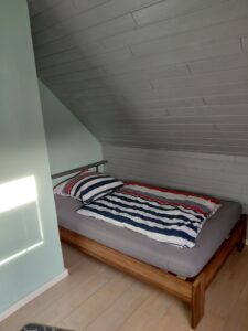 Schlafzimmer 2 mit 140cm Bett